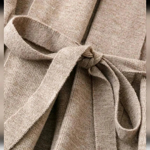 Women Casual Solid Color Sleeveless Cardigan,Fall - Picture 3 of 5